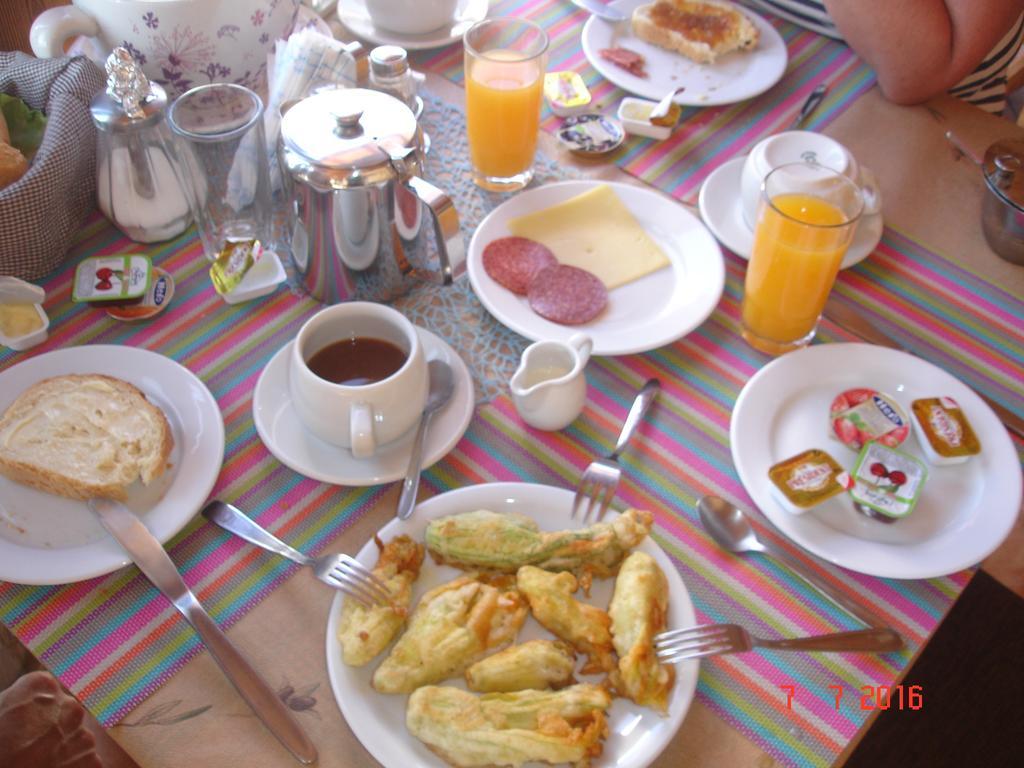 Cohyli Hotel Иреон Экстерьер фото
